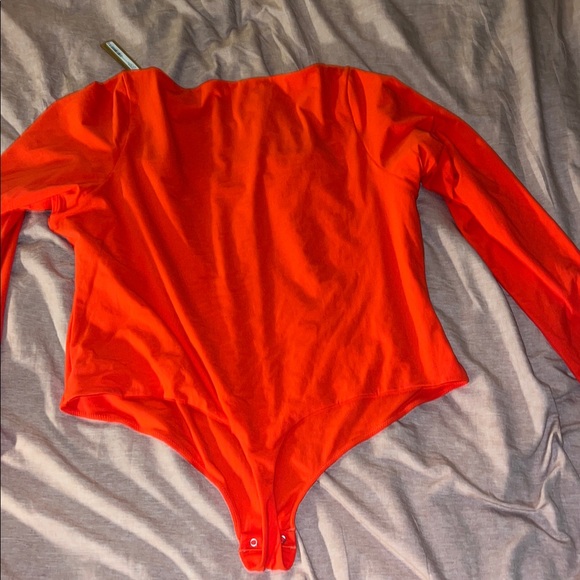 Skims Fits Everybody Long sleeve Square Neck Thong Bodysuit Plus Size - Picture 5 of 9